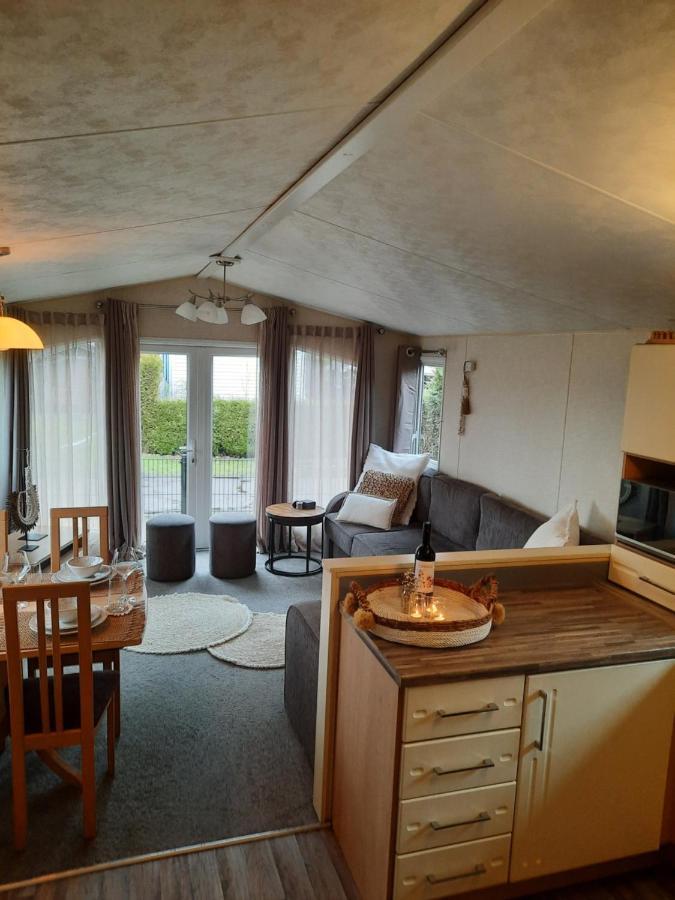 Suameer Vakantienoord, Chalet 6P With Veranda, Located In Friesland, 5 Stars Camping On The Lake מראה חיצוני תמונה